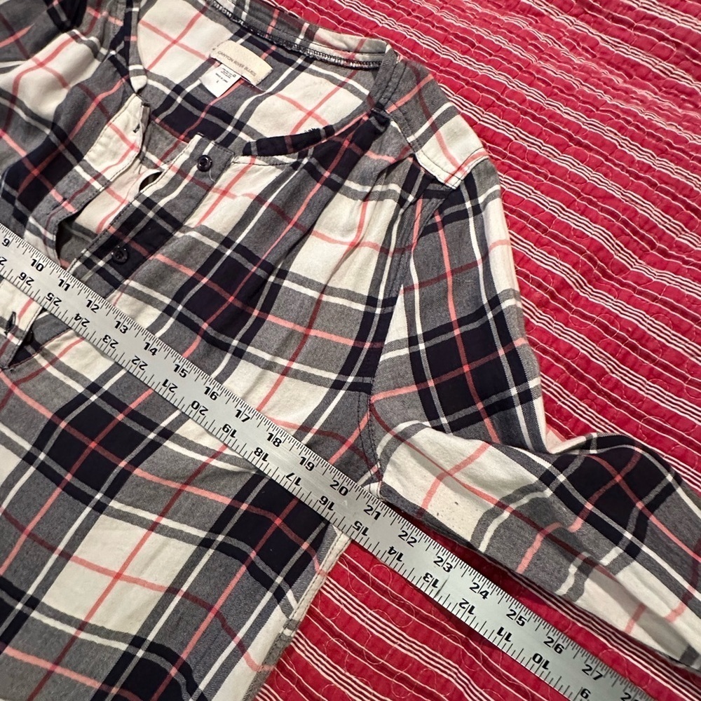 Canyon River Blues Plaid V-Neck Tunic Top - Picture 6 of 9